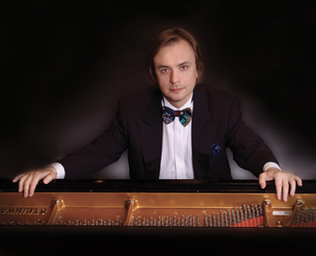 Valery Kuleshov - Pianist