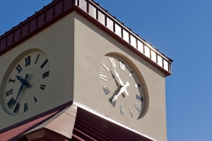 A picture of the clocktower on the OCCC Campus